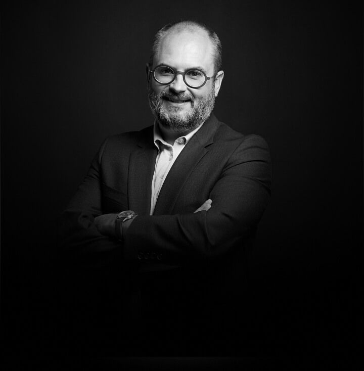 DAVID CALISTRO